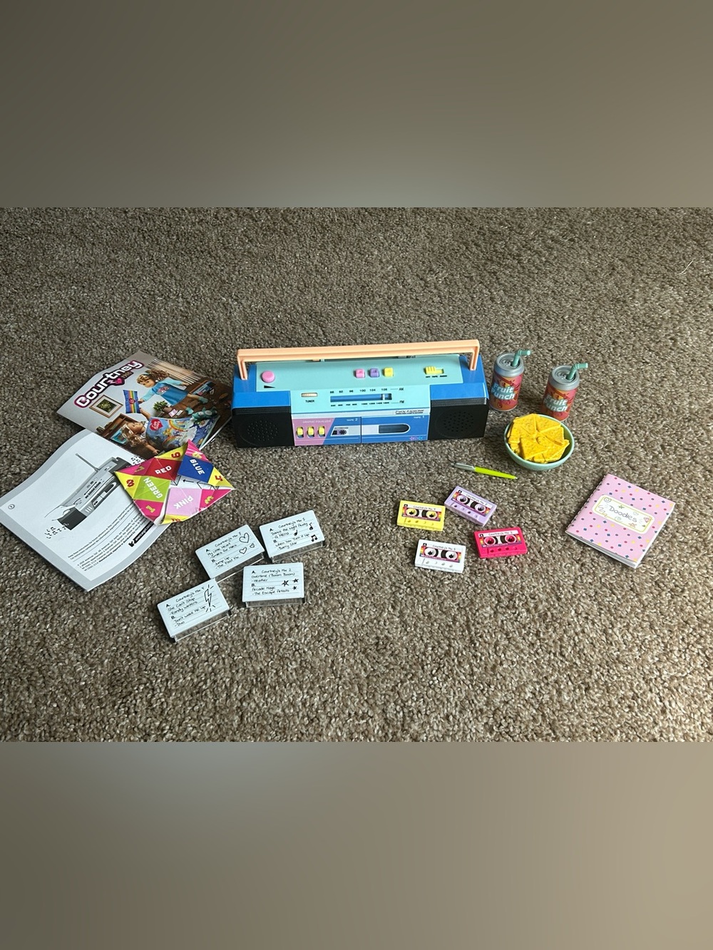 American Girl doll Courtney's Sleepover Accessory Set